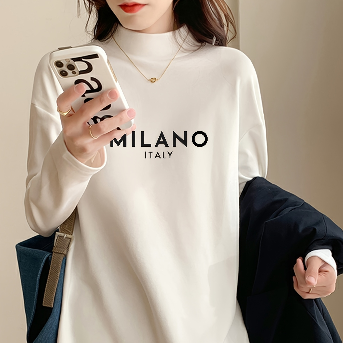 

Fashionable Casual Women's Long-sleeve T-shirt Fleece For Layering.