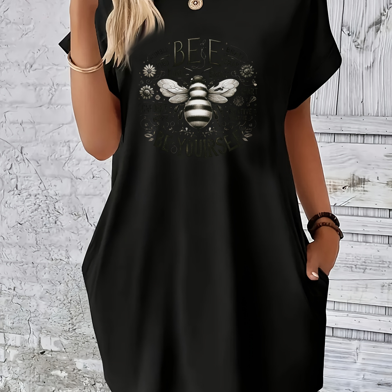 

Bee Print Tee Dress, Short Sleeve Crew Neck Casual Dress For Summer & Spring, Women's Clothing