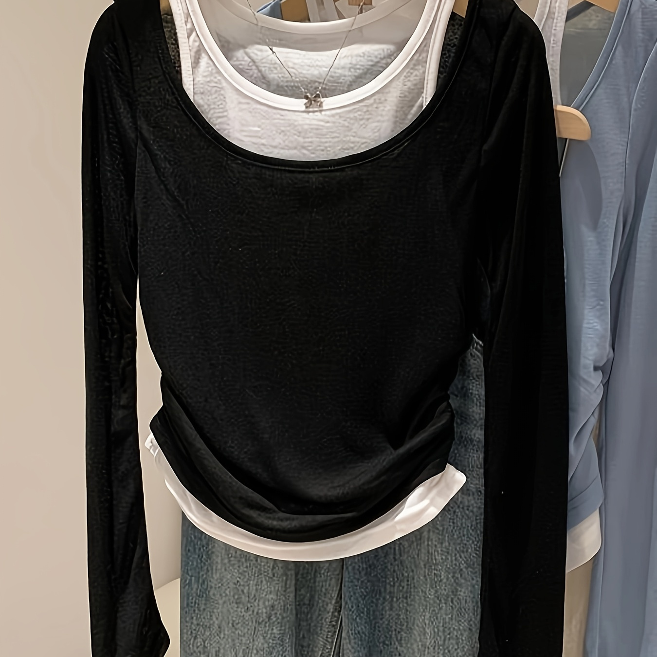 

[1pc Black & - Long-sleeve Top] Black And - Long-sleeve Women's Top, For 2024 Season, Featuring A Trendy Slim-fit Silhouette.