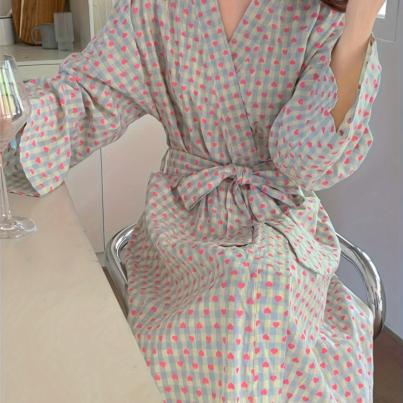 

Casual Heart & Plaid Print Night Robe, Long Sleeve V Neck Pocketed Robe With Belt, Women's Sleepwear & Dresses For Fall & Winter