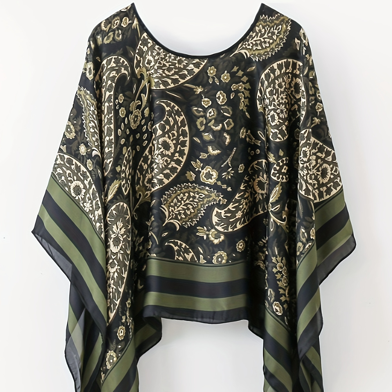 

Plus Size Paisley Print Blouse, Casual Crew Neck Batwing Sleeve Blouse For Summer, Women's Plus Size clothing