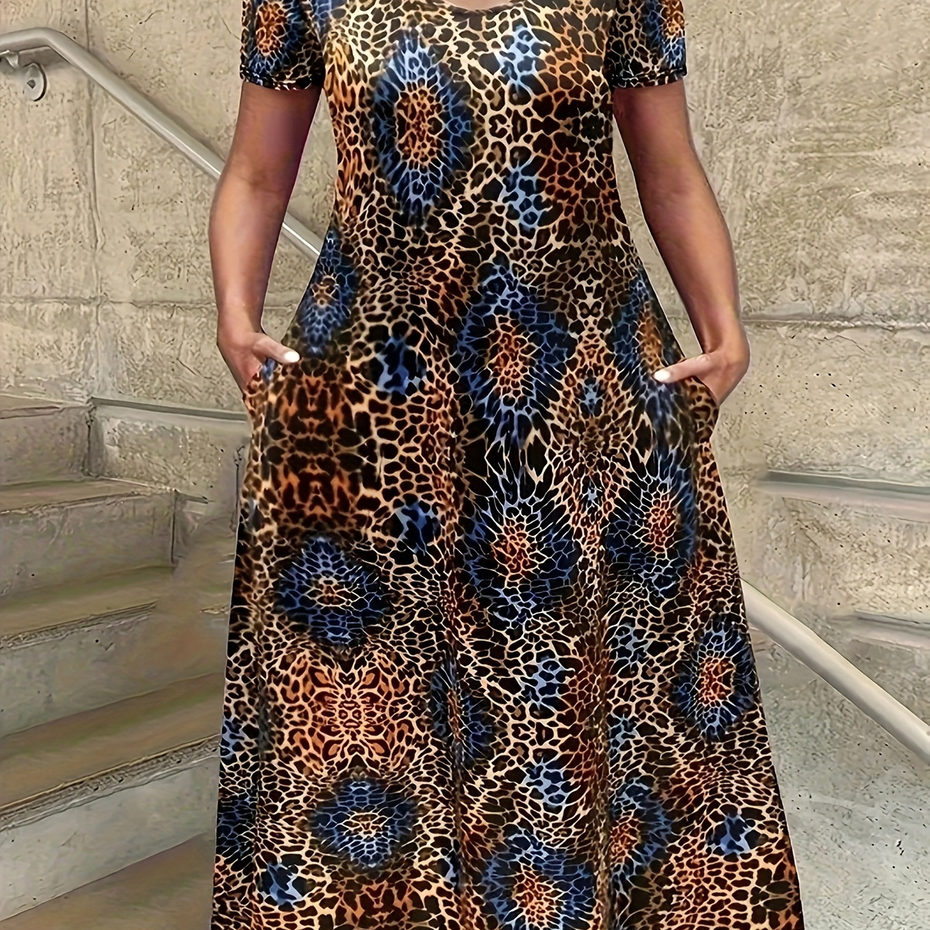 

Large Size Leopard Print Dress, Spring And Summer Casual Pocket Round Neck Short Sleeve Dress, Women's Large Size Clothing