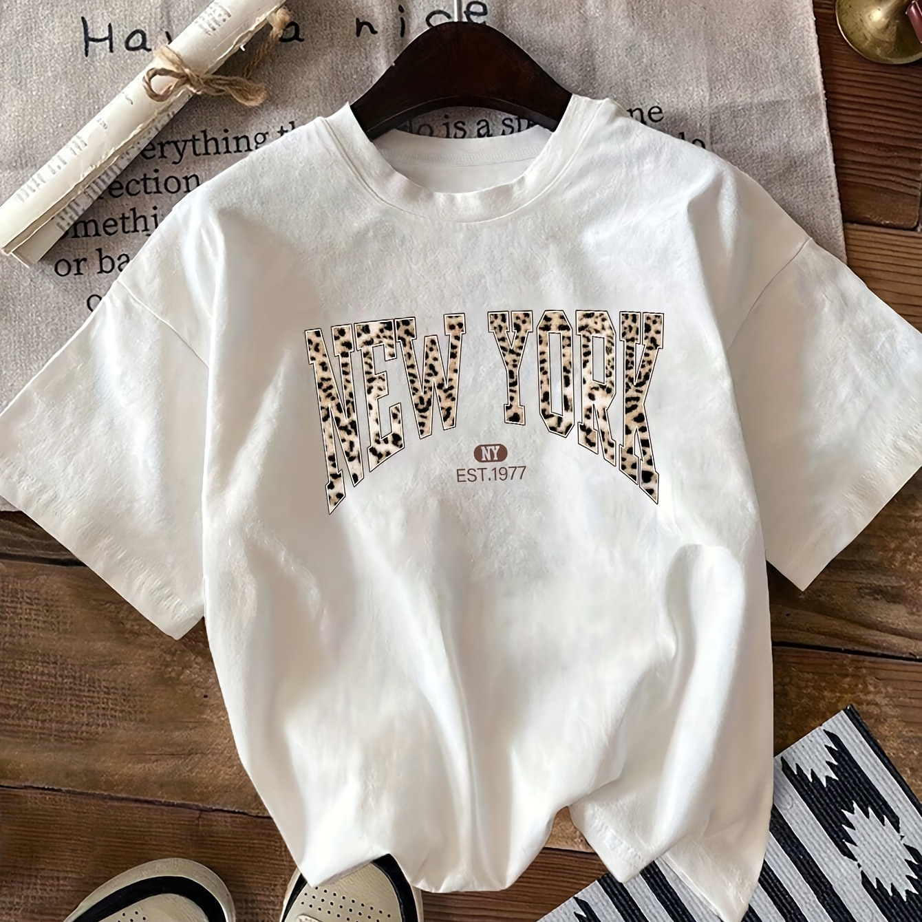 

Women's Leopard Print Letter T-shirt, Casual Round Neck, Regular Length, Polyester Knit Fabric, Spring/summer/autumn Fashion Top