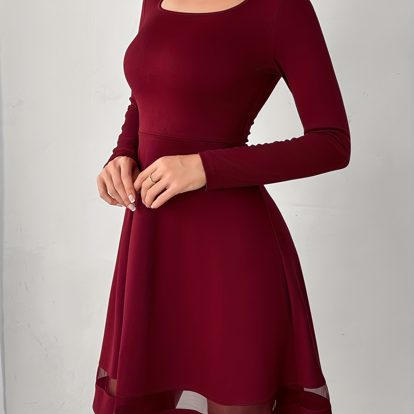 

Robe Élégante Noire A-Line avec Détail de Manches Transparentes - Chic , Manches Longues, Longueur Genou, Mélange de Polyester, Parfaite pour les Événements de Printemps/Automne