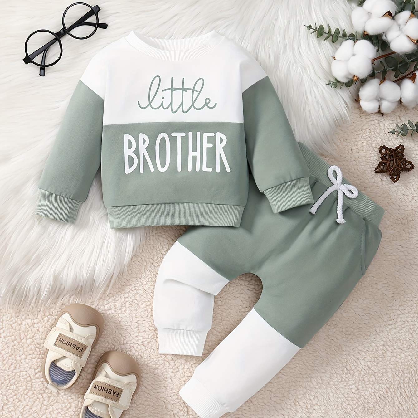 

2pcs Baby's Little Brother Print Color Clash Sweatshirt & Casual Pants, Toddler & Infant Boy's Clothing Set