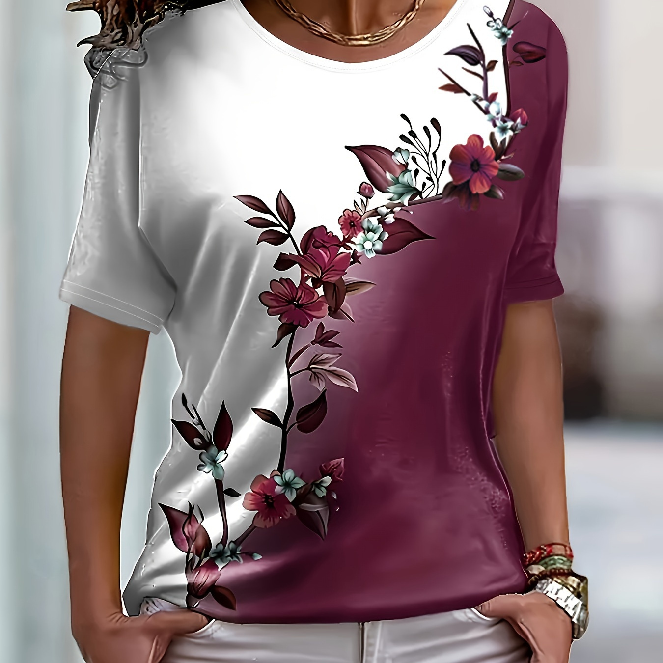 

Plus Size Floral Print Color Block T-shirt, Casual Short Sleeve Crew Neck Top For Spring & Summer, Women's Plus Size Clothing