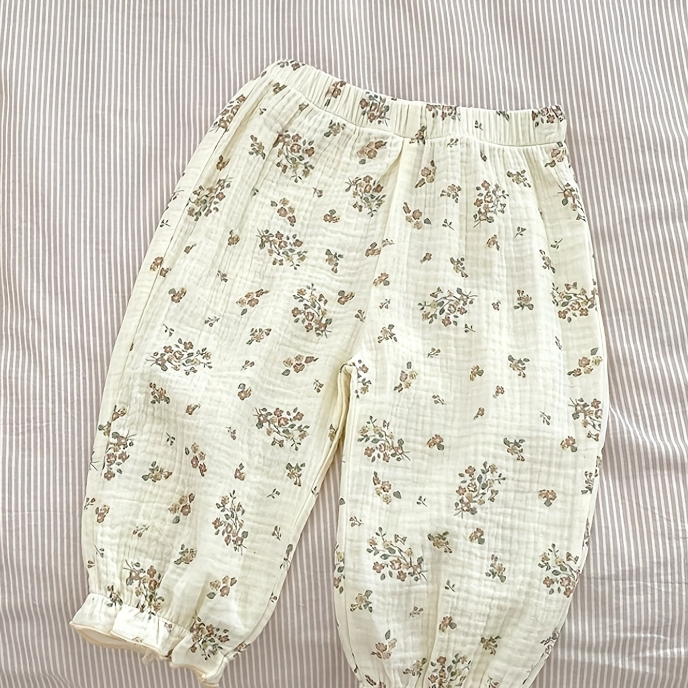 

Baby Girls Cute Floral Graphic Print Elastic Waist Muslin Pants Clothes