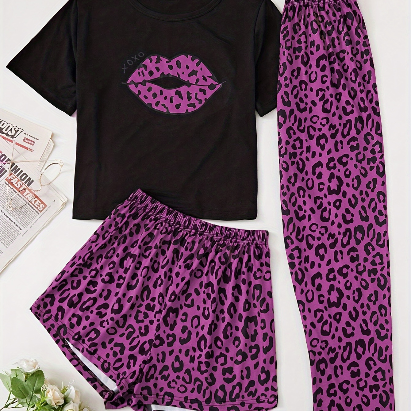 

Women's Cute Lips Print Pajama Set With T-shirt, Shorts, And Pants - Polyester Knit Fabric, Geometric Pattern, Crew Neck, 3 Piece Sleepwear For All