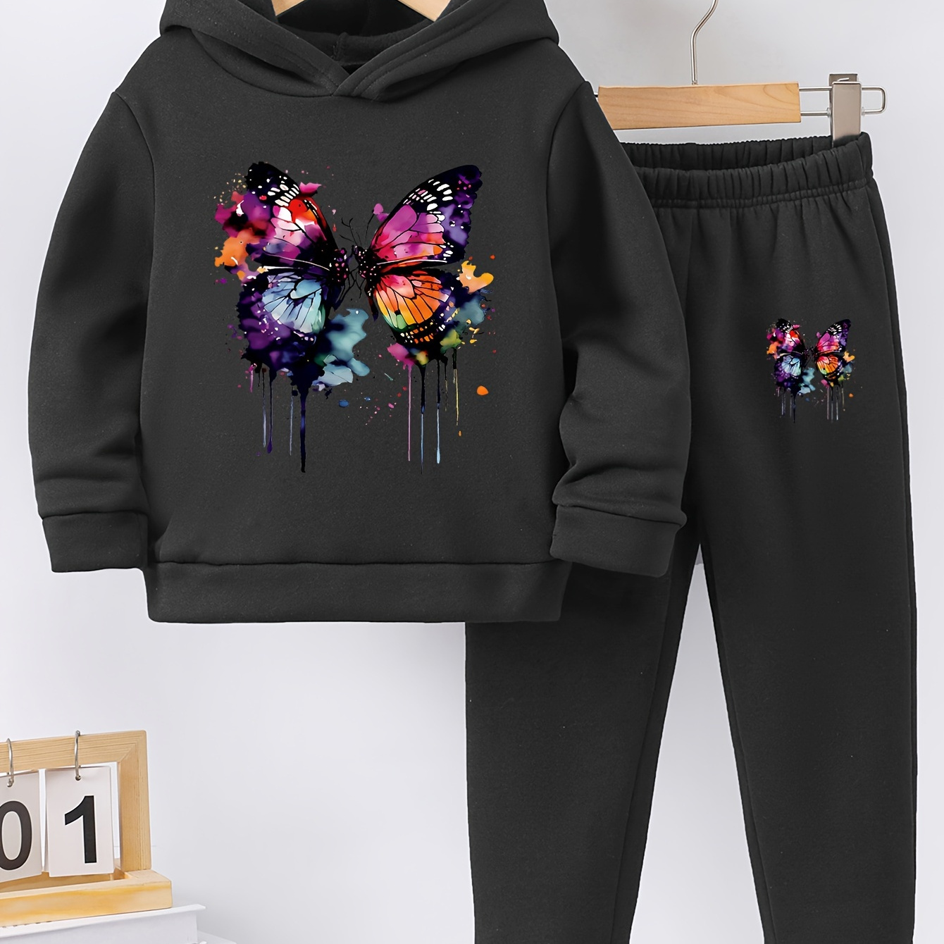 

2pcs Tie Dye Butterfly Graphic Outfits Girls, Hoodies + Elastic Waist Jogger Pants Set Sports