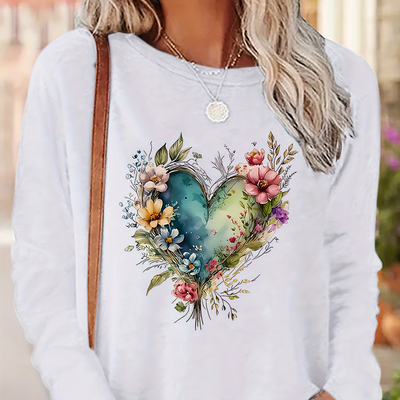 

Women's Floral Print Heart Graphic Long Sleeve T-shirt - Cozy Polyester Crew Neck Top, Machine Washable, Ideal For Spring & Fall