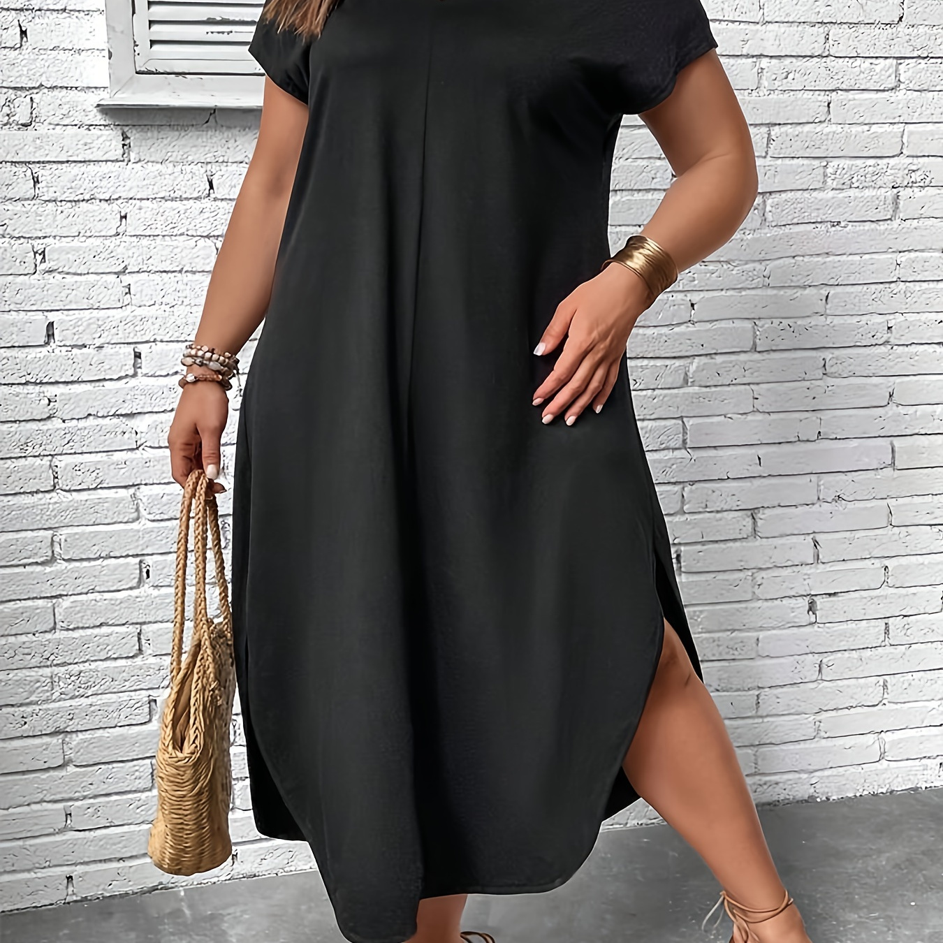 

Plus Size Solid Simple V Neck Loose Dress, Casual Short Sleeve Dress For Spring & Summer, Women's Plus Size Clothing