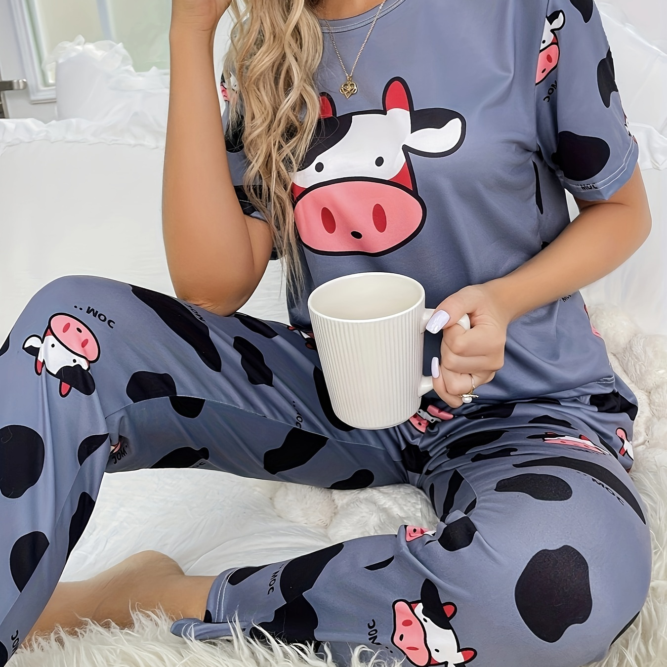 

Cartoon Cow Print Pajama Set, Short Sleeve Crew Neck Top & Elastic Waistband Pants, Women's Sleepwear & Loungewear