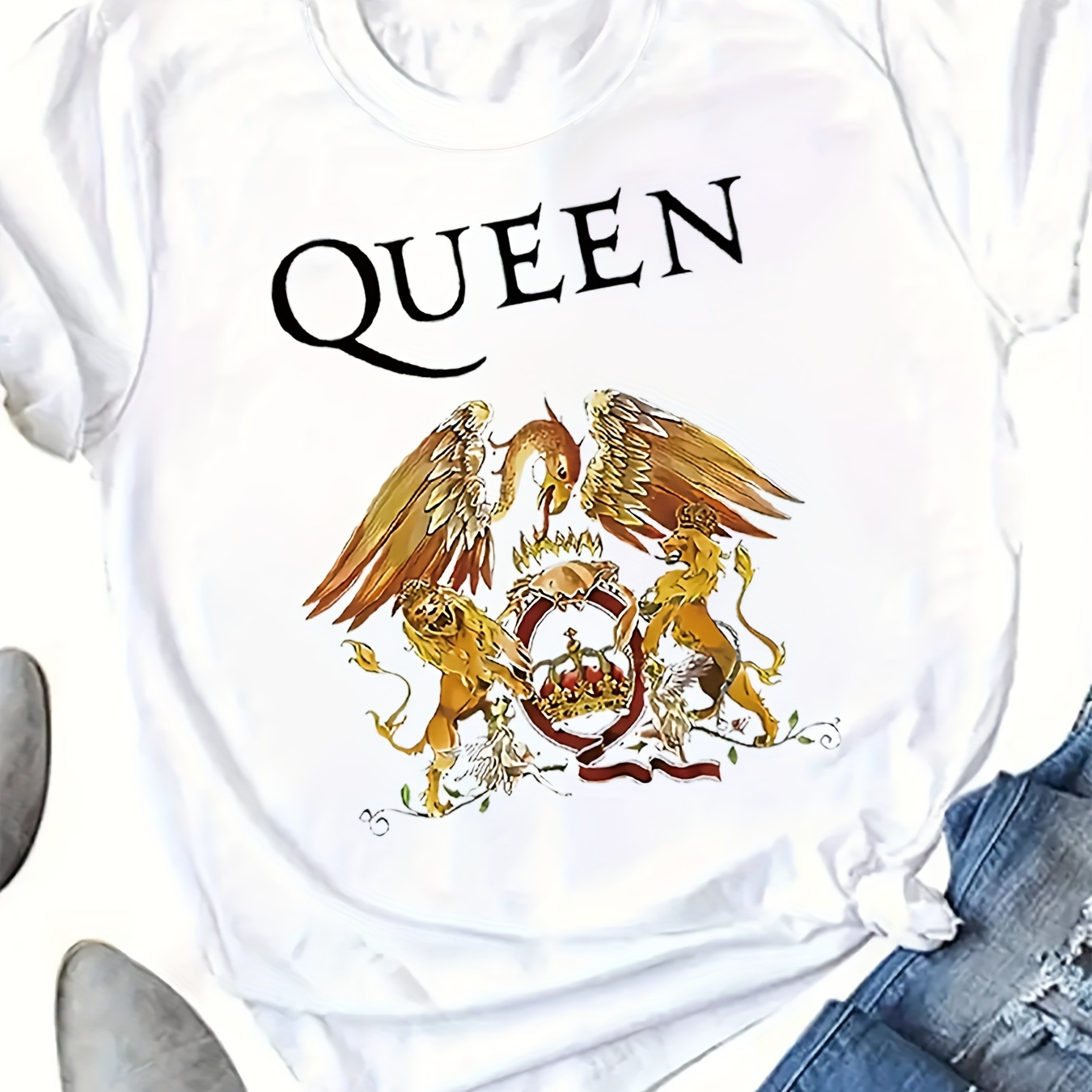 

Plus Size Queen Print T-shirt, Casual Short Sleeve Crew Neck Top For Spring & Summer, Women's Plus Size Clothing