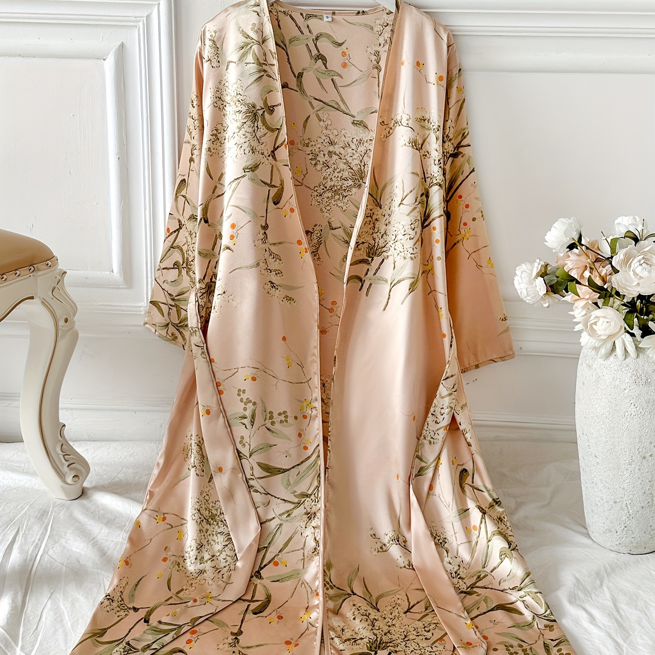 

Elegant Floral Print Satin Night Robe, Long Sleeve V Neck Robe With Belt, Women's Sleepwear & Dresses