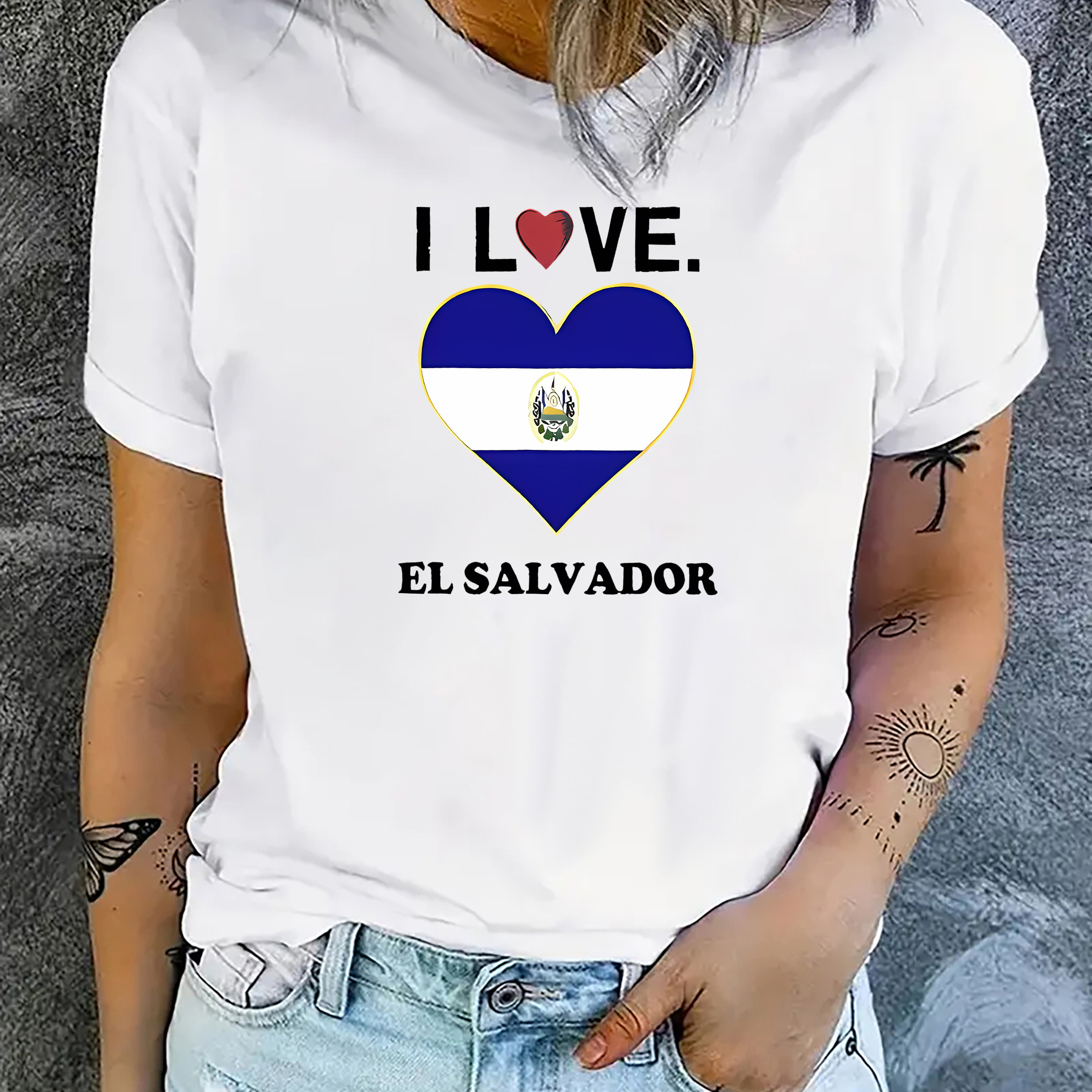 

I Love El Salvador" Women's Graphic Tee - Soft Polyester , Crew Neck, Short Sleeve, Casual Fit - Travel & Casual Attire