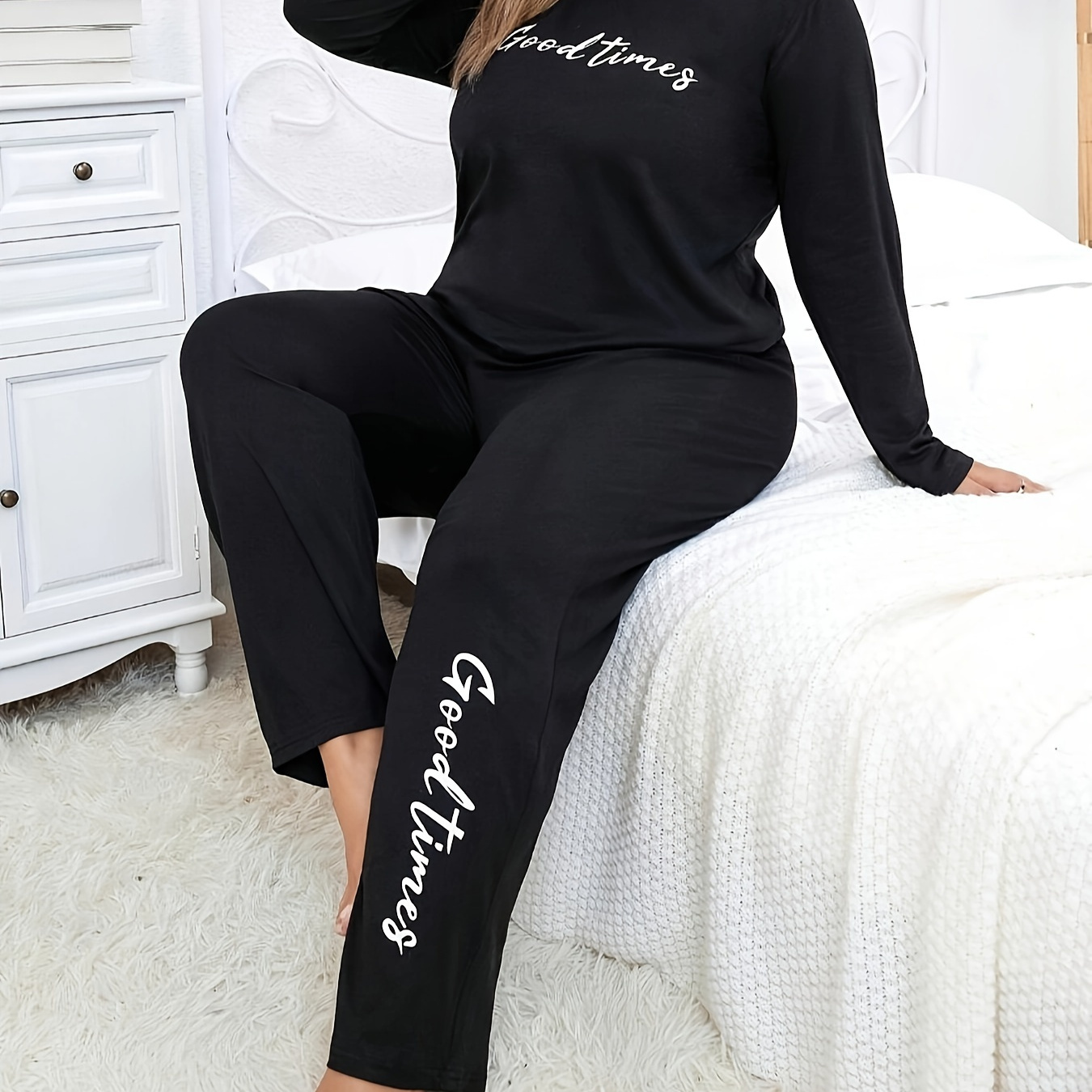 

Plus Letter Graphic Pj Set