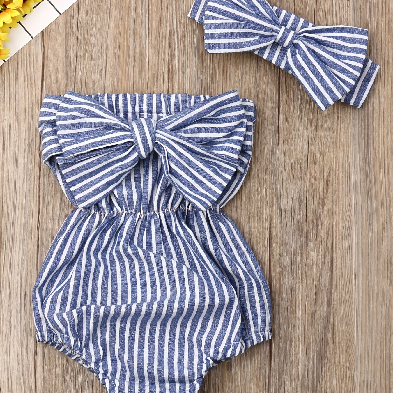

Infant Baby Girl Stylish & Cute Off The Shoulder Summer Striped Bowknot Romper Headwear 2pcs Outfit Bodysuit Sets