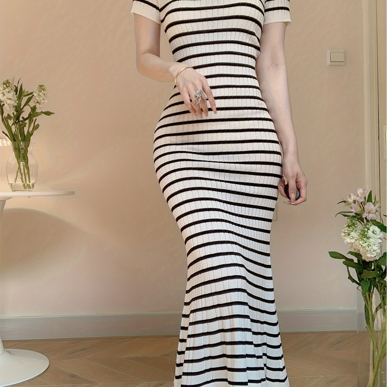 

Striped Print Crew Neck Mermaid Hem Dress, Elegant Short Sleeve Bodycon Dress For Spring & Fall, Women's Clothing