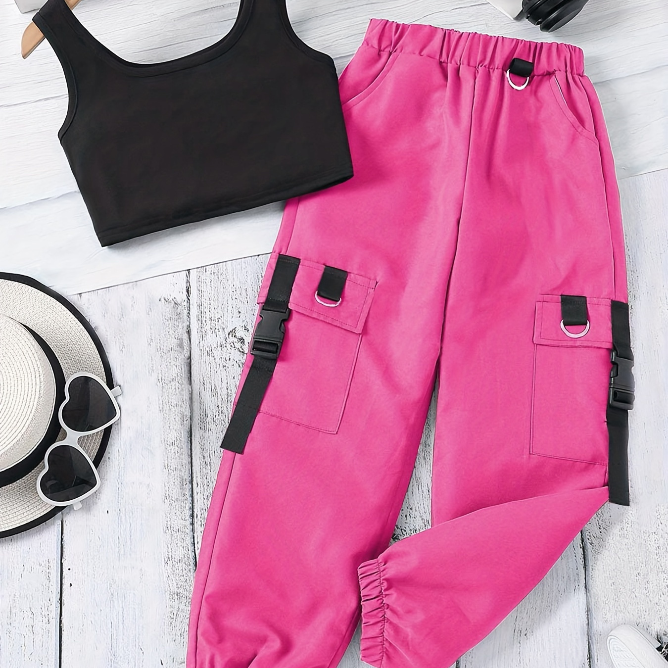 

Patpat Girls Sporty Style 2pcs Sleeveless Crop Top & Chains Decor Cargo Trousers Streetwear Set