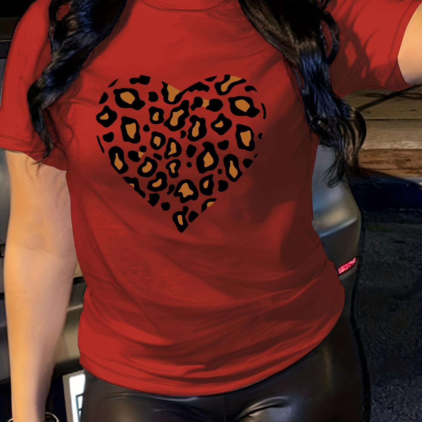 

Love Print T-shirt, Short Sleeve Crew Neck Casual Top For Summer & Spring, Women's Clothing
