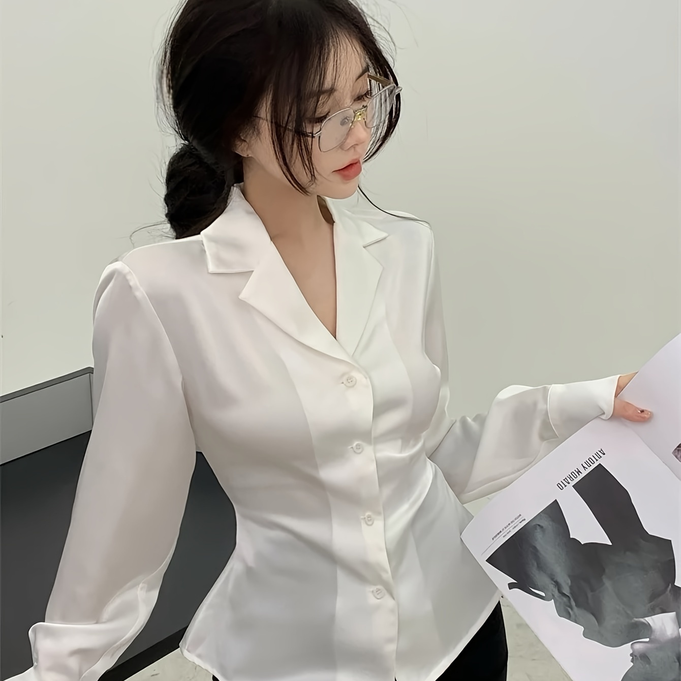 

Elegant Women's Polyester Shirting Blouse With Lapel Collar, Solid Color, Woven Long Sleeve Shirt, Teen Fashion Top