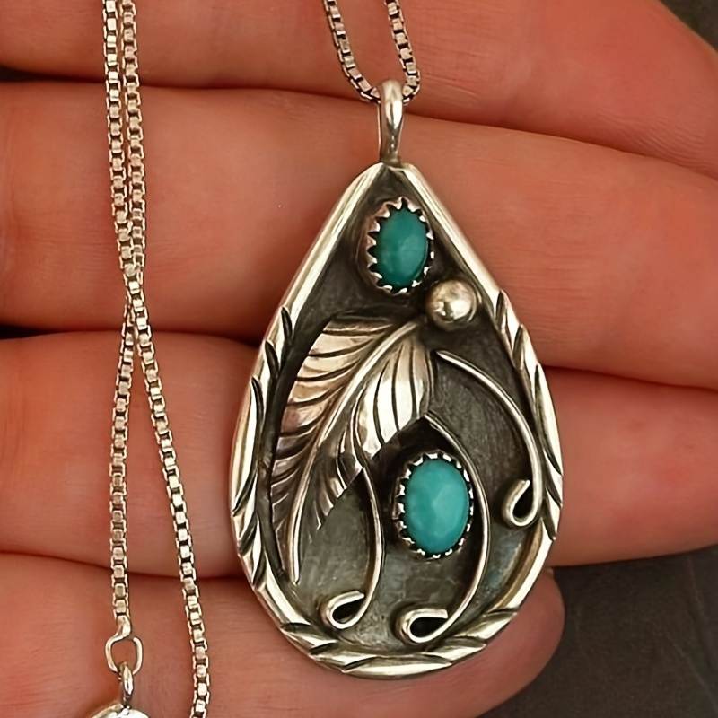 

1pc New Inlaid Turquoise Vintage Dyed Black Feather Pendant