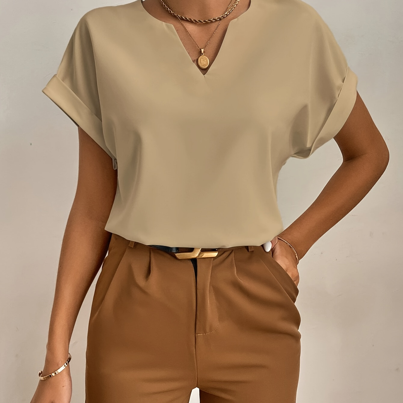 

1pc Women's Casual V-neck Short Sleeve Solid Color Polyester Shirt - Summer Pullover Blouse For Adults, Woven Regular Length Top