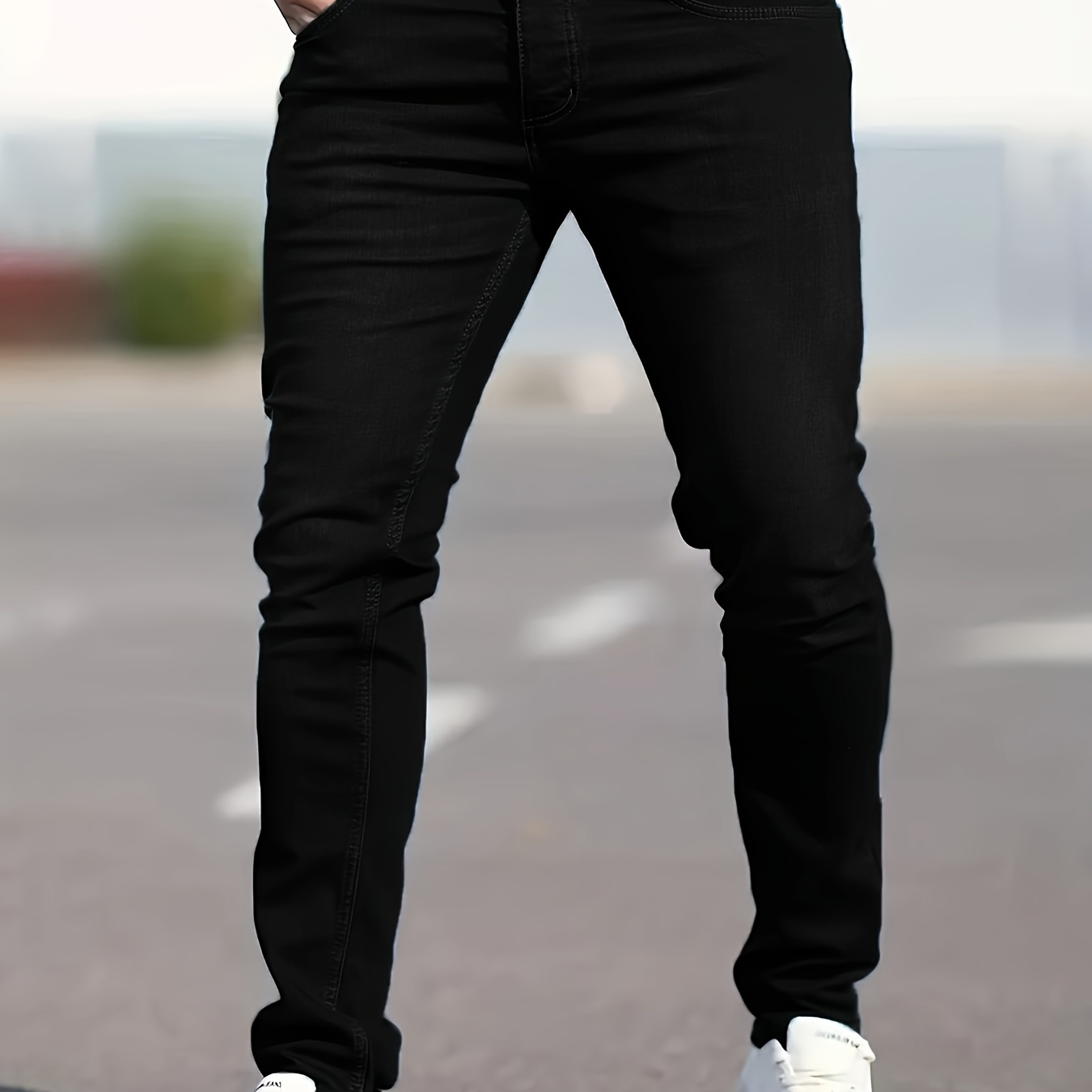 

Jean skinny décontracté pour homme, pantalon en denim au design classique polyvalent pour toutes les saisons.