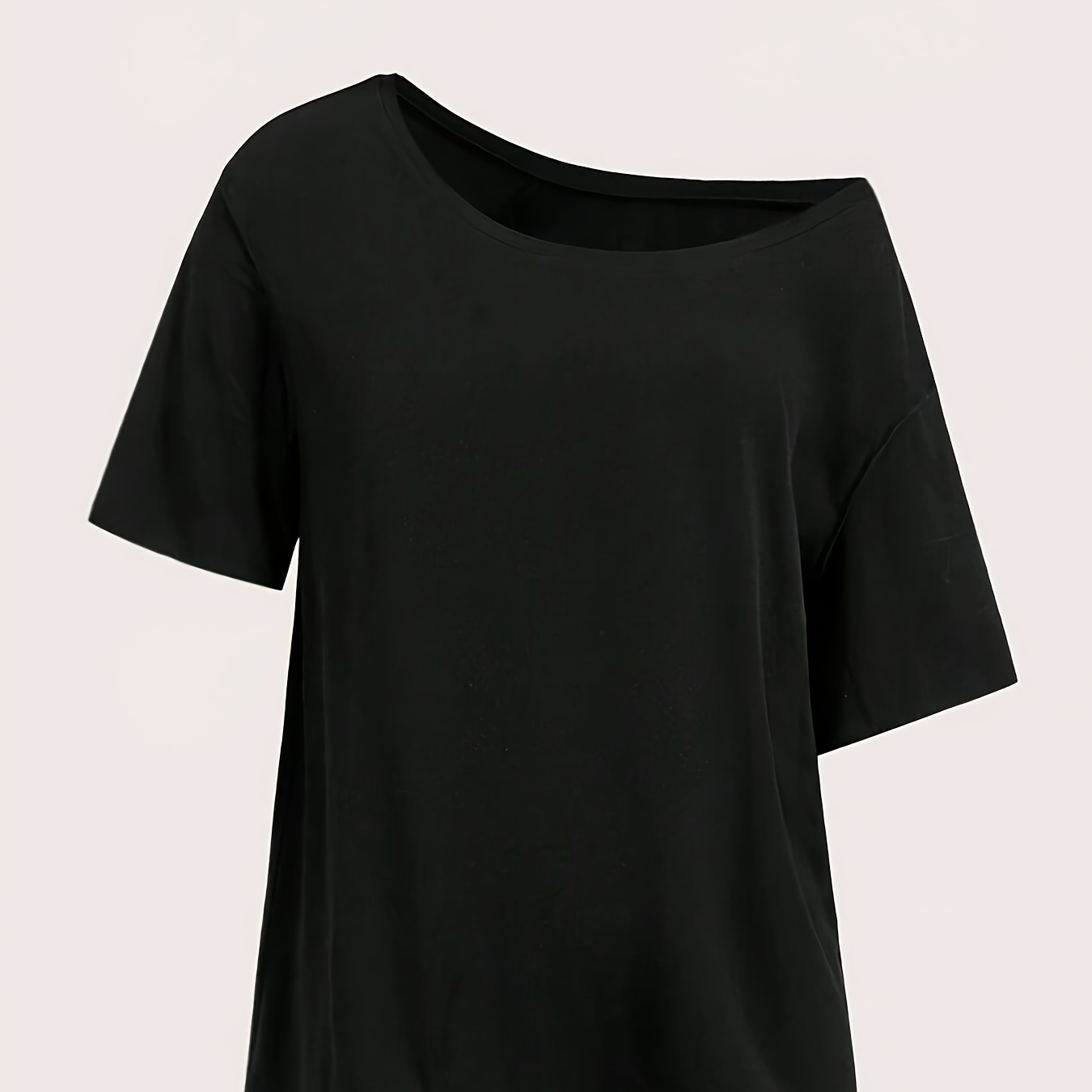 

Relaxed Oversized Shoulder T-shirt - Women's Casual Polyester Tee With Short Sleeves And