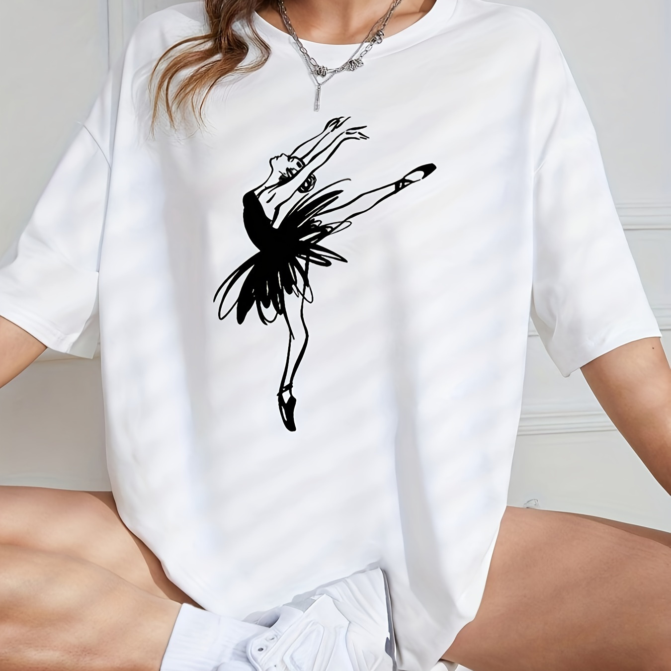 

Dancer Print T-shirt, Short Sleeve Crew Neck Casual Top For Summer & Spring, Women's Clothing