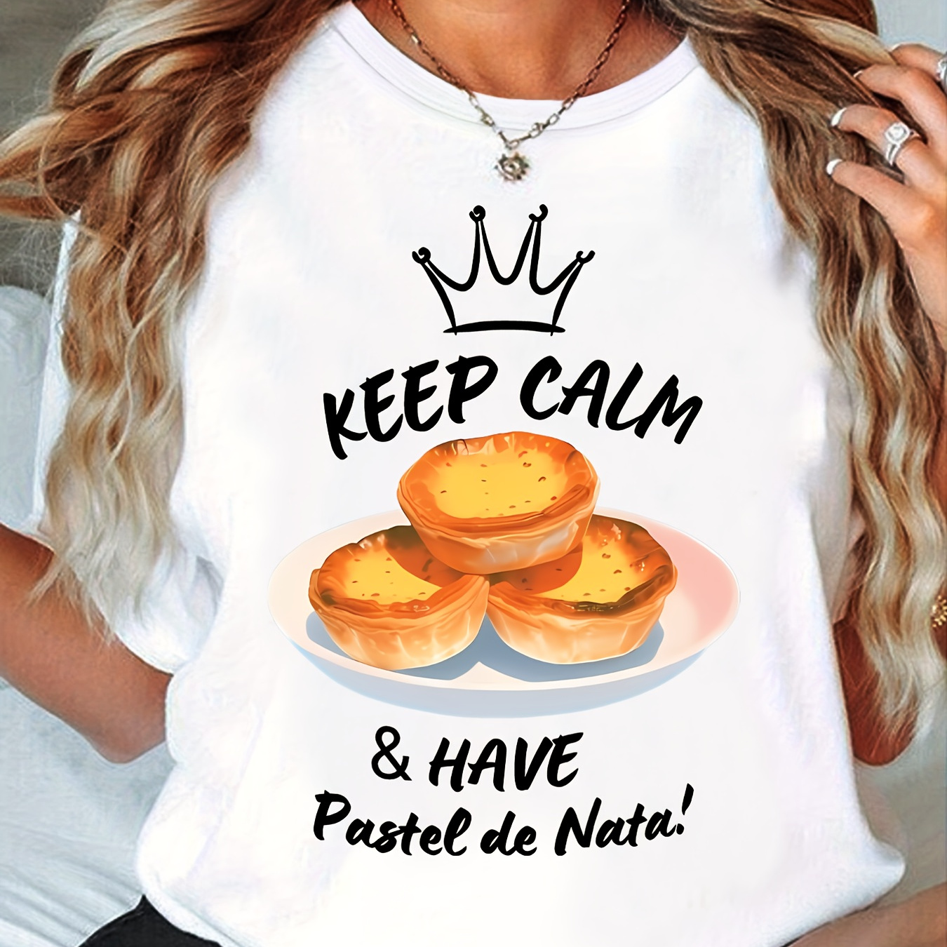 

Women's Casual Loose Fit Summer T-shirt, Portuguese Egg Tart Travel Souvenir Print, Comfortable Round Neck Tee