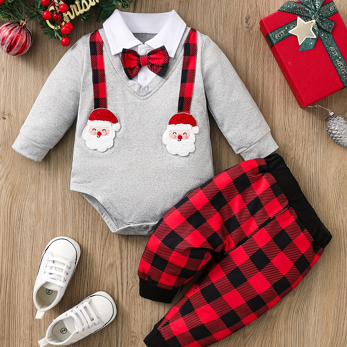 

Tenue 2 pièces pour bébé garçon de Noël - Ensemble barboteuse à manches longues avec motif de Père Noël et pantalon à carreaux, automne/hiver