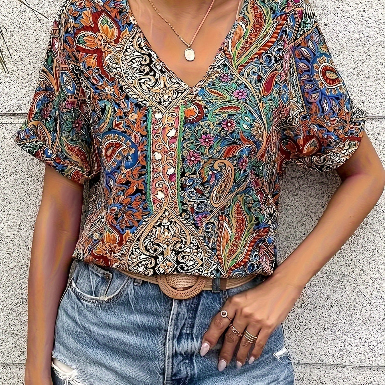 

Paisley Print V Neck T-shirt, Casual Short Sleeve T-shirt For Spring & Summer, Women's Clothing