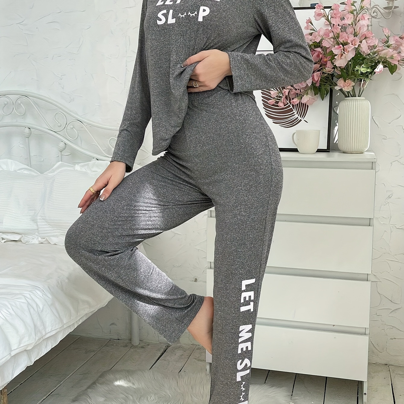 

Women's Eyelash & Slogan Print Casual Pajama Set, Long Sleeve Round Neck Top & Pants, Comfortable Relaxed Fit For Fall