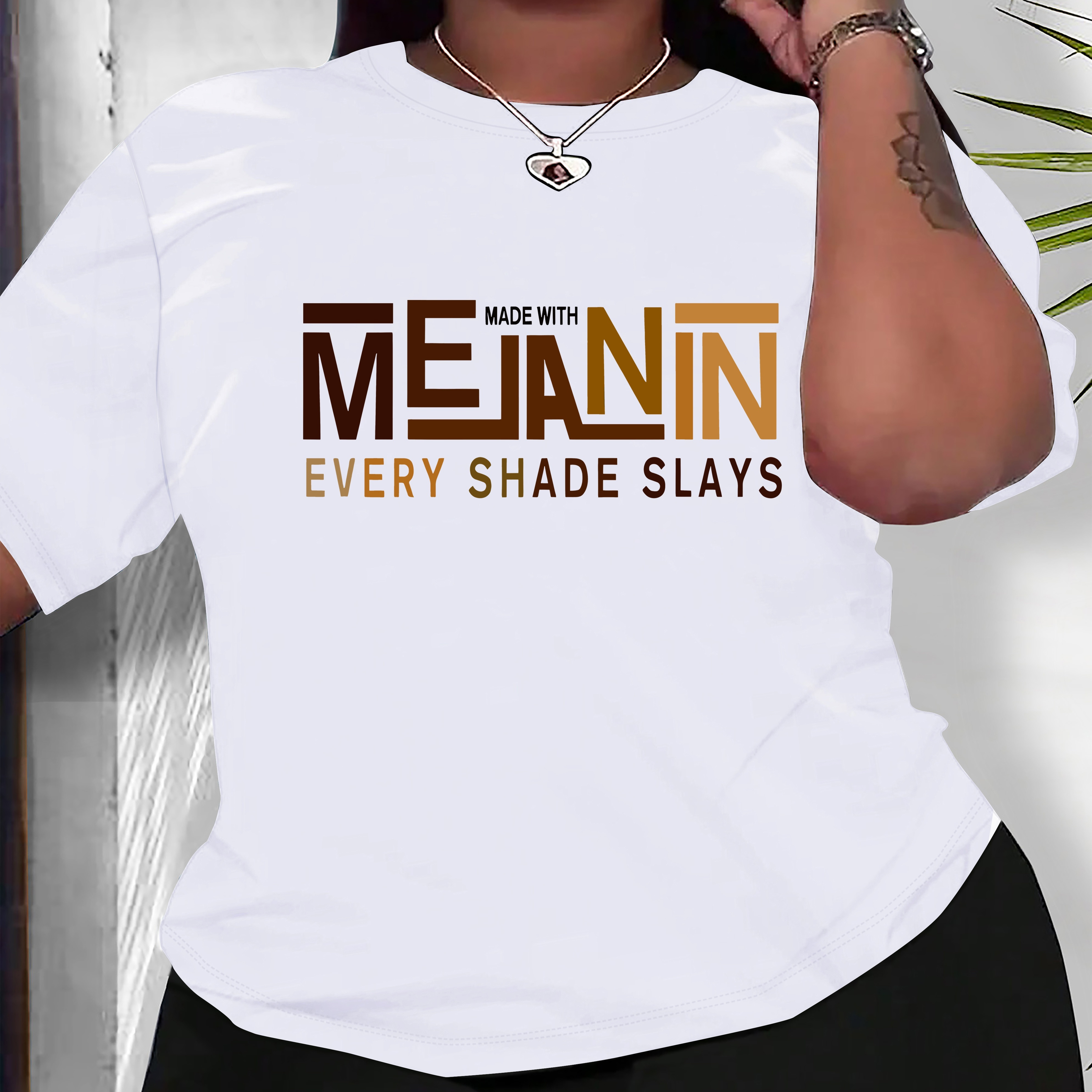 

Plus Size Women's Fashion Casual Short Sleeve T-shirt With "made With Melanin Every Shade Slays" Print, Comfortable Round Neck Top For Daily Wear