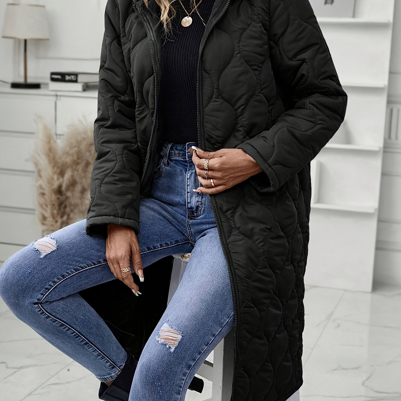 

Elegant Long Hooded Winter Coat For Women - Warm Quilted Puffer Jacket With Zip Detail, Machine Washable