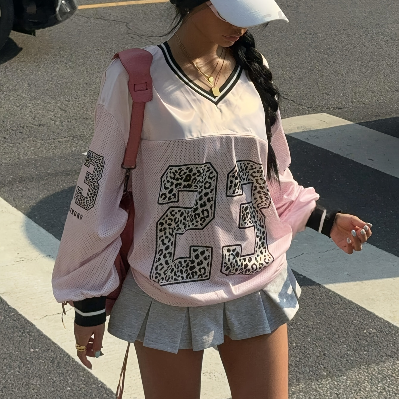 

Women's Casual V-neck Long Sleeve T-shirt With Leopard Print Number Pattern, Knit Fabric Polyester 95% Spandex 5%, Breathable Mesh Shoulder Top