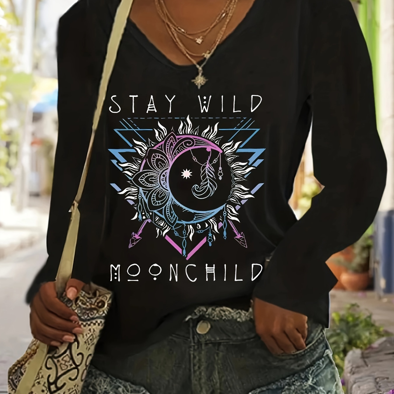 

Moon Print Long Sleeve T-shirt, Casual V Neck Top For Spring & Fall, Women's Clothing