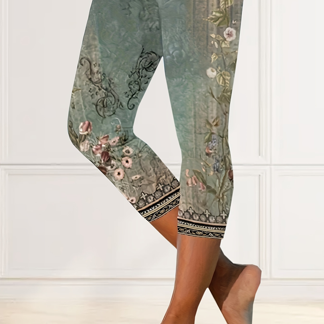 

Floral Print Skinny Capri Leggings, Casual Elastic Waist Cropped Leggings, Women's Clothing