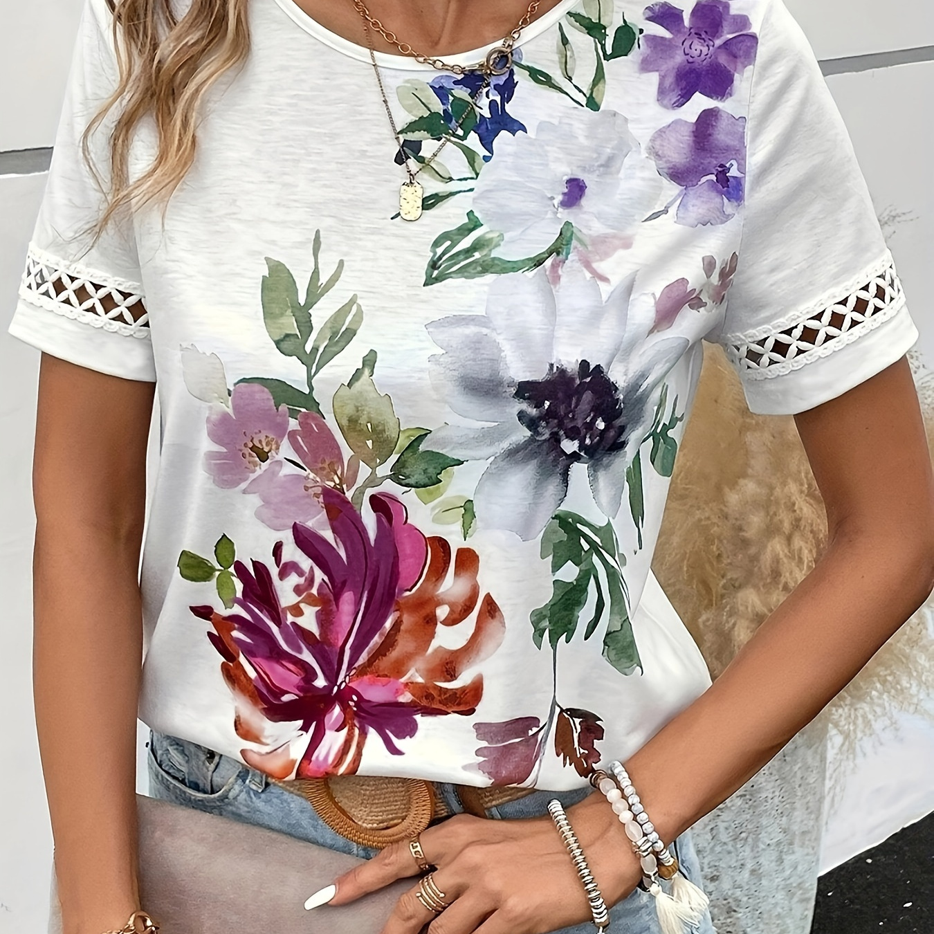 

Floral Print T-shirt, Casual Crew Neck Short Sleeve Top For Spring & Summer, Women's Clothing