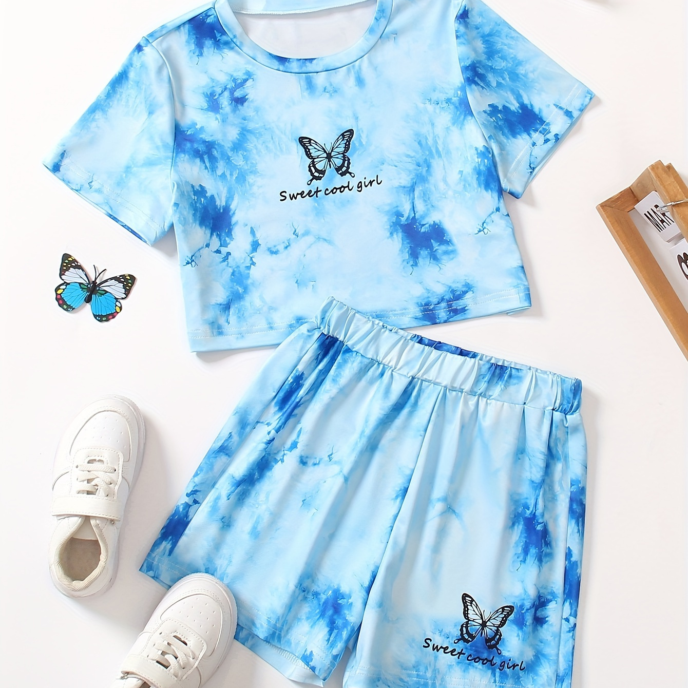 

Street Style Tie Dye Set For Girls, Short-sleeved Butterfly Print T-shirt And Shorts Sports Casual Outfit For Summer
