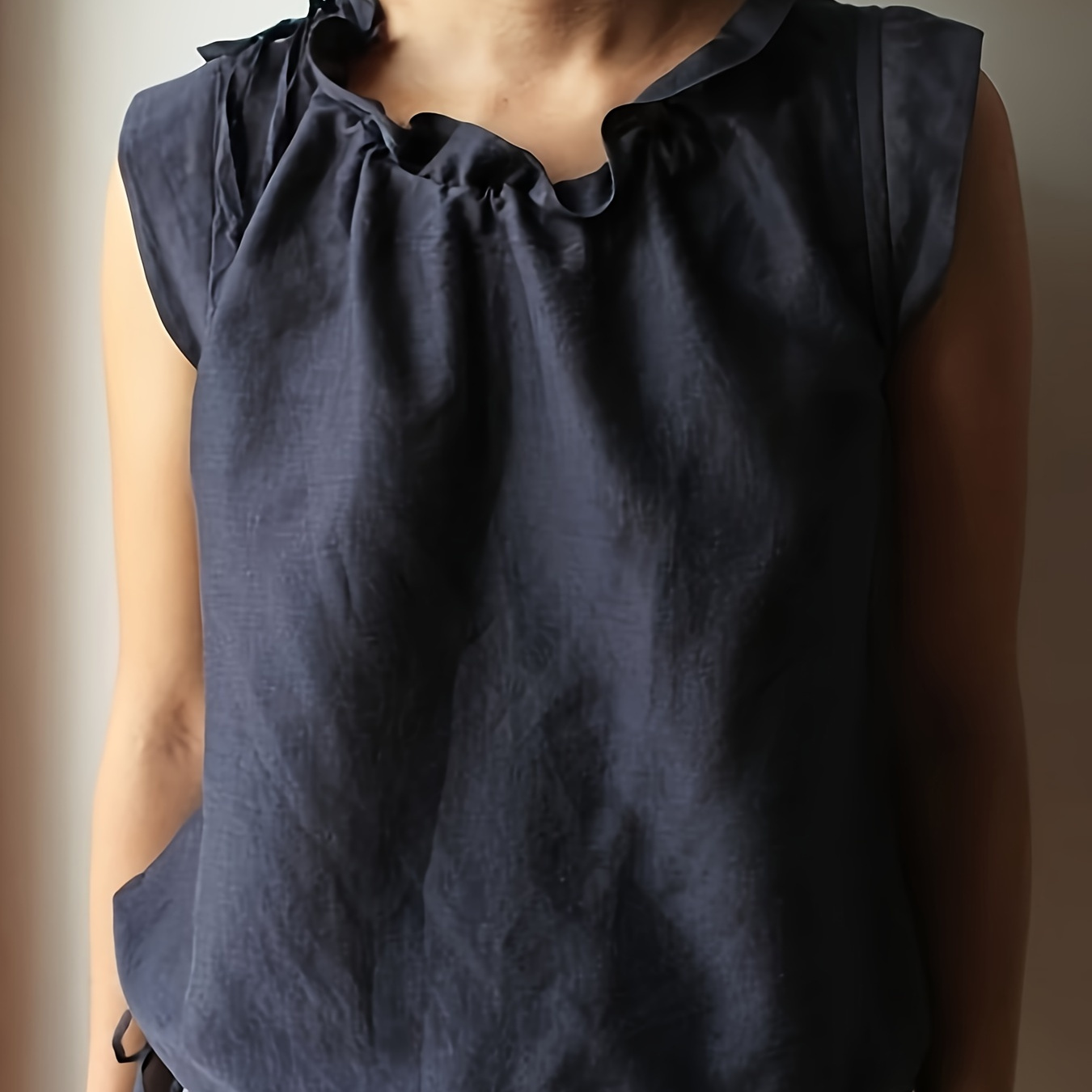 

Chic Women's Sleeveless Tank Top In - Casual Polyester, Ruched Detail, Machine Washable - Ideal For Spring/summer/fall