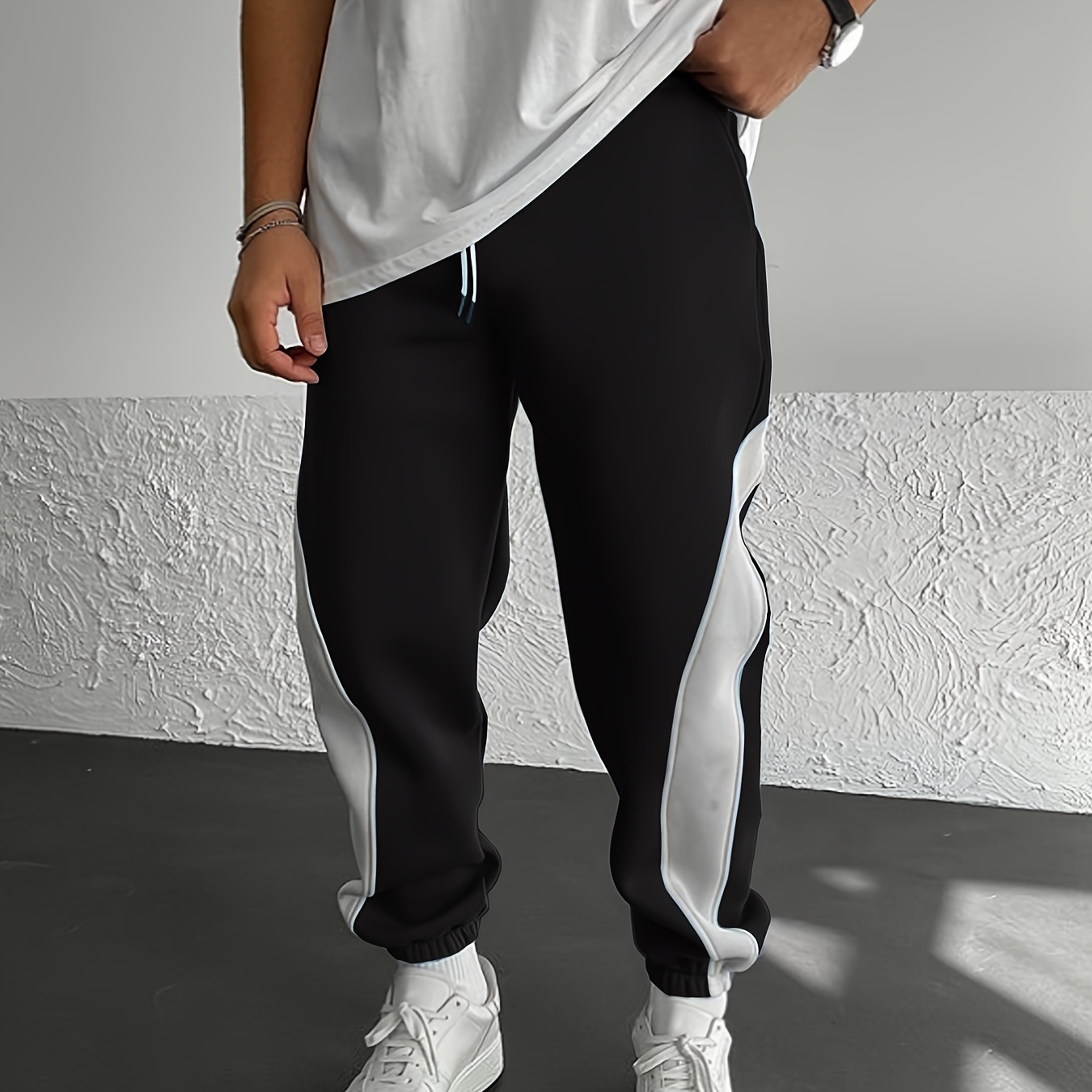 

Men's Color Blocked Drawstring Footed Sweatpants Loose Fit Pants Men's Casual Slightly Stretch Joggers For Spring Autumn Running Jogging