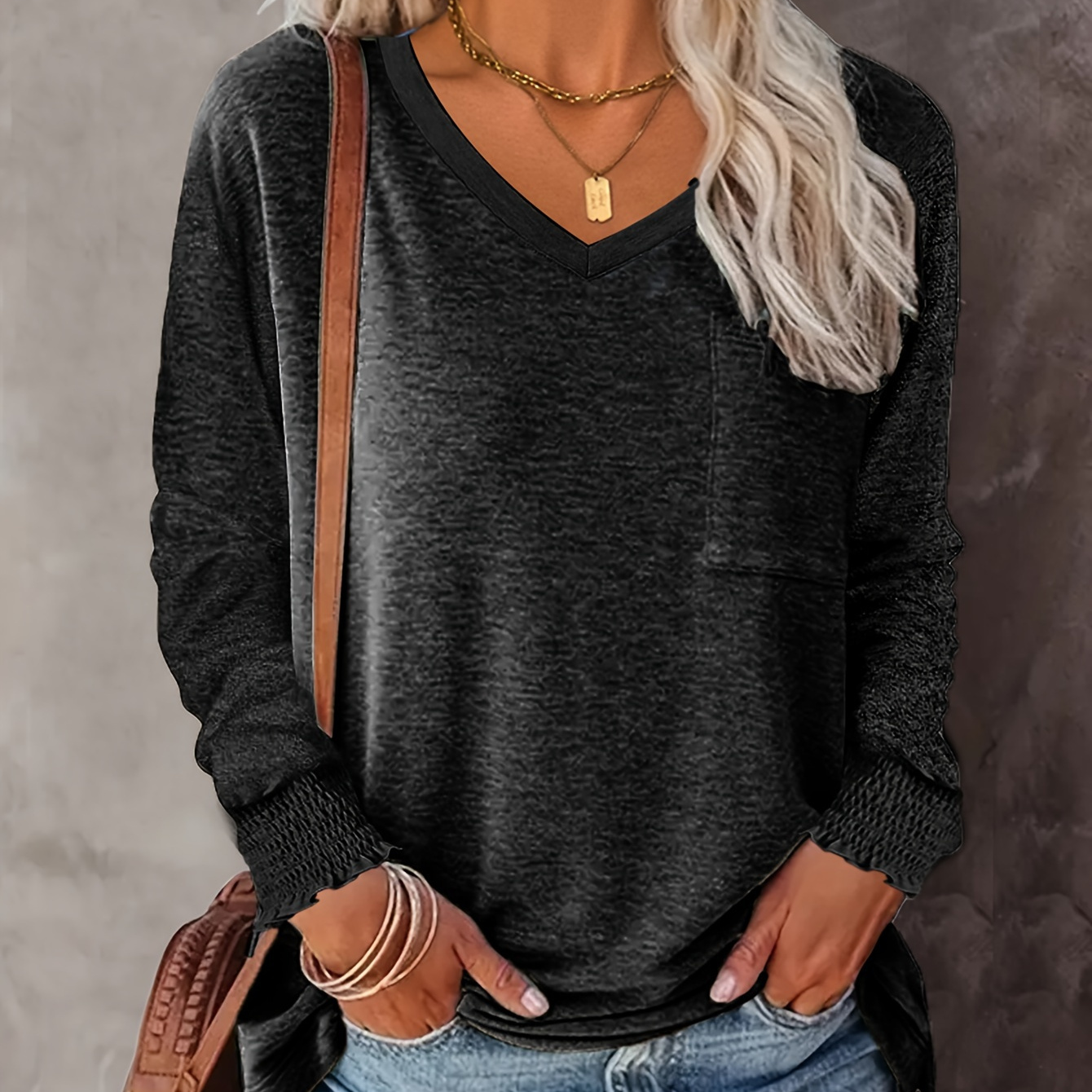 

Women' Slit Plain T-shirt Long Sleeved Chest Pocket T-shirt Casual And Comfortable Top Trendy T-shirt