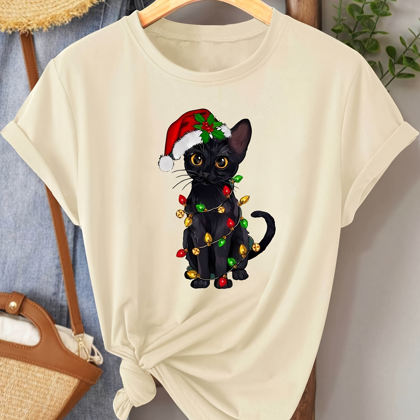 

Christmas Cute Cat T-shirt For Women - Polyester, Crew Neck, Medium Stretch, Knitted Fabric, Seasonal Graphic Tee