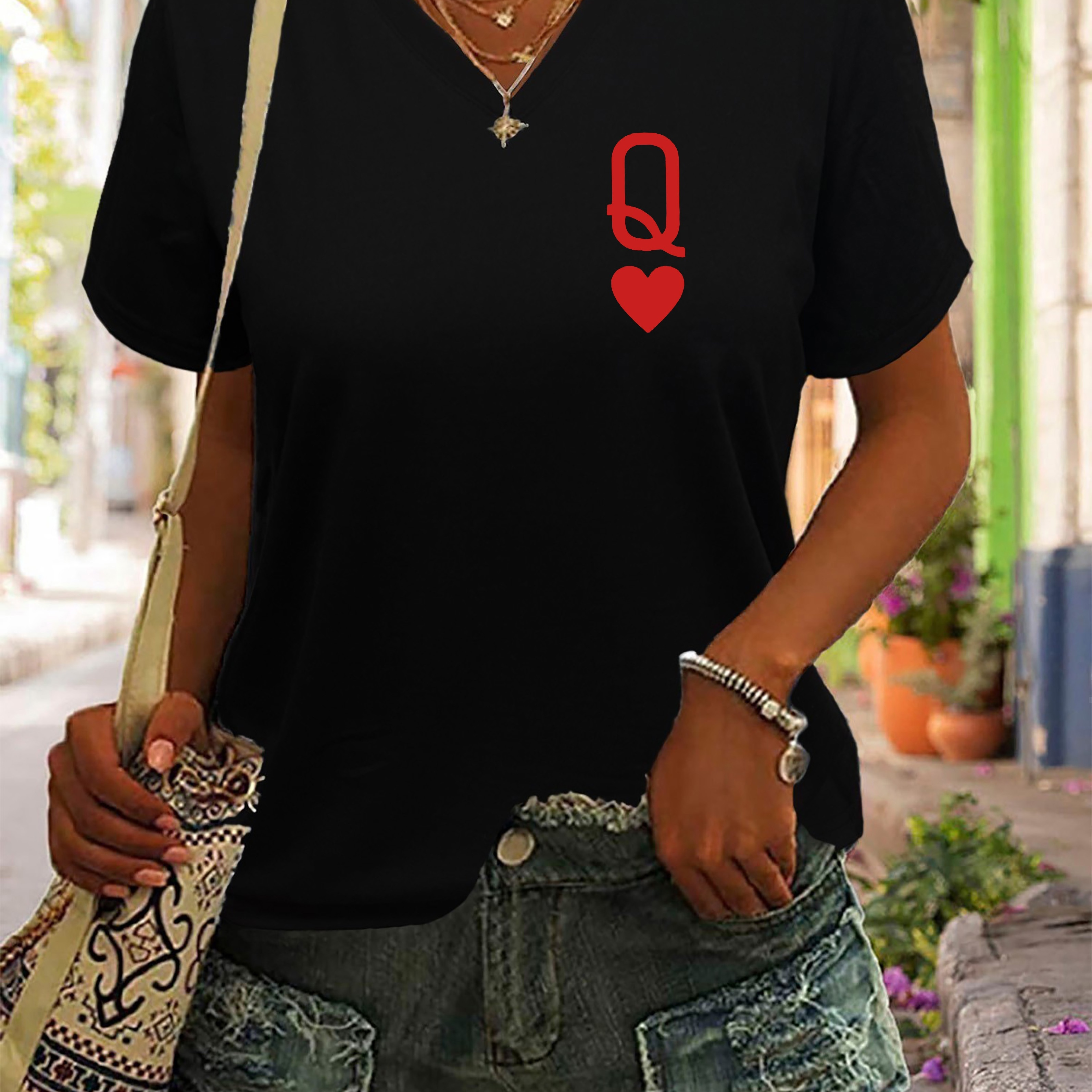 

Q & Heart Print T-shirt, Short Sleeve V Neck Casual Top For Summer & Spring, Women's Clothing