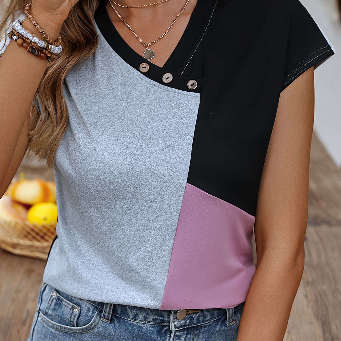 

Color Block V Neck T-shirt, Casual Short Sleeve Top For Spring & Summer, Women's Clothing