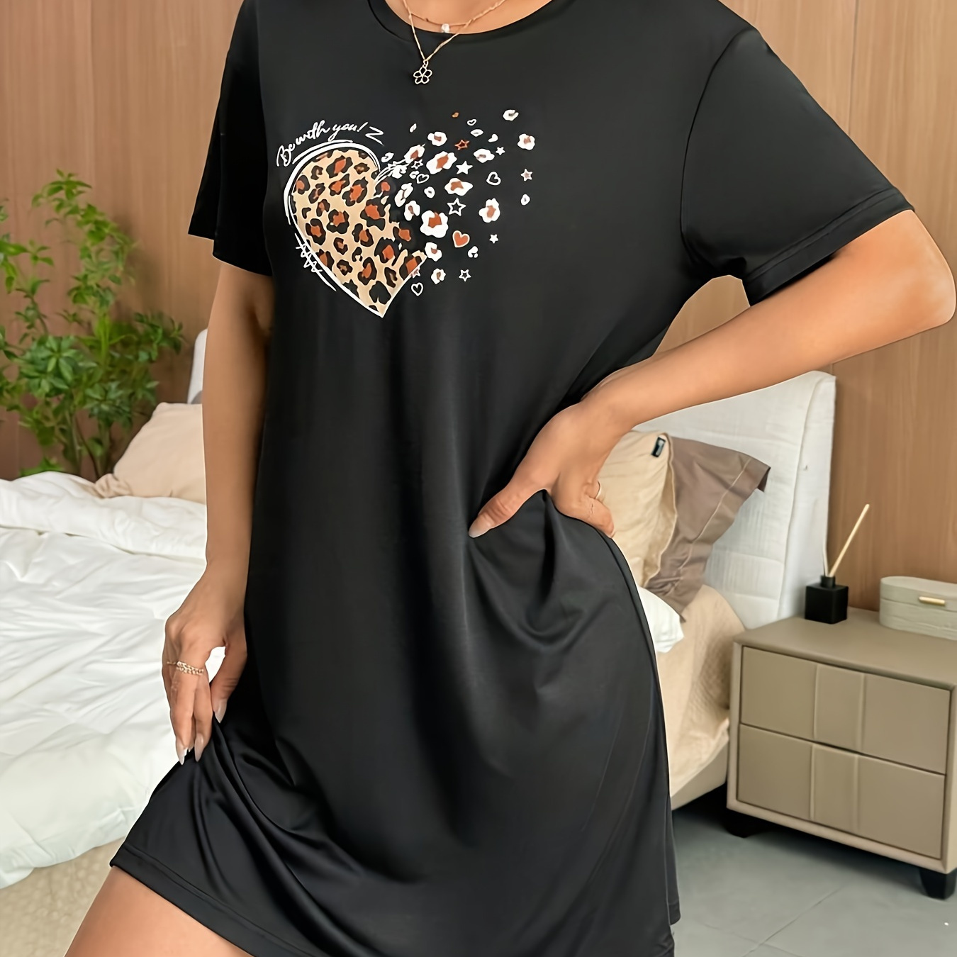 

Leopard Heart Print Nightgown, Casual Short Sleeve Round Neck Tee Dress, Women's Sleepwear