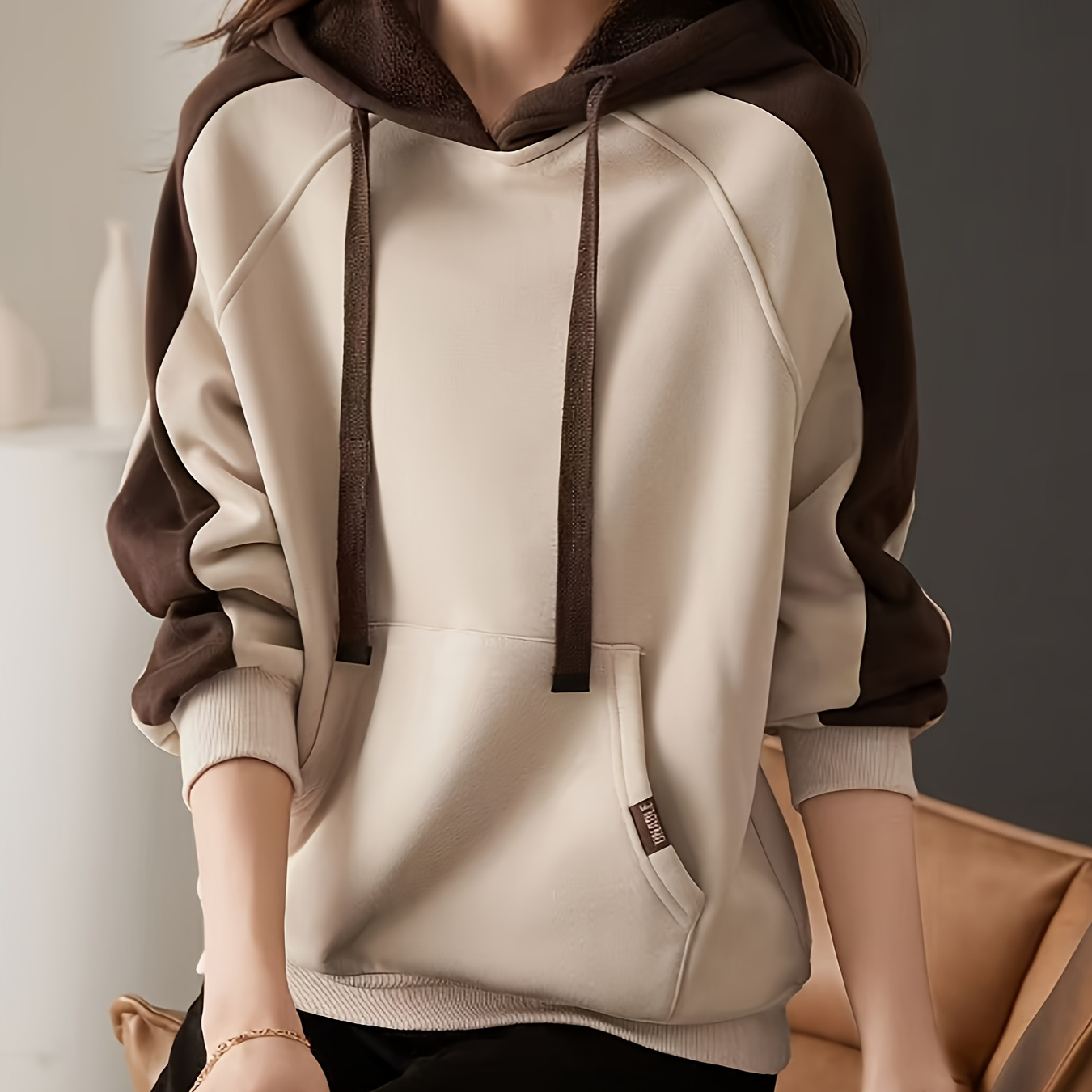 

Cozy & Stylish Women's Hoodie - Solid Color, Long Sleeve With Drawstring Hood, Fall/winter, Machine Washable