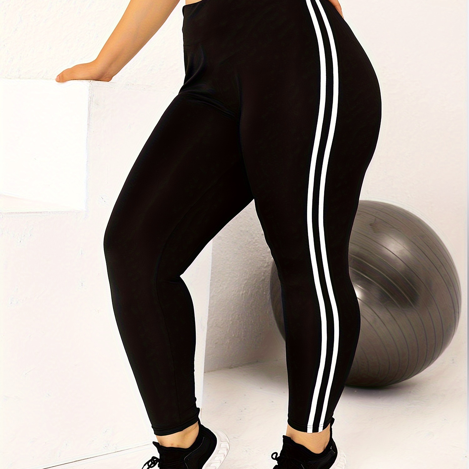 

Plus Size High-waist Skinny Leggings With Side - Stretchy Polyester & Elastane , Fit, Machine Washable - Sleek Black For Casual Wear